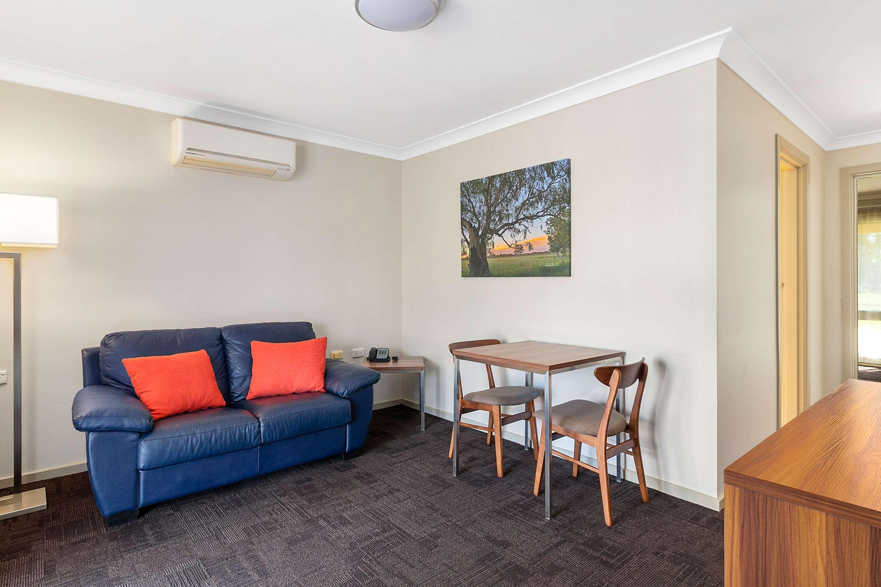 Quality Inn Carriage House Wagga Wagga Exterior photo