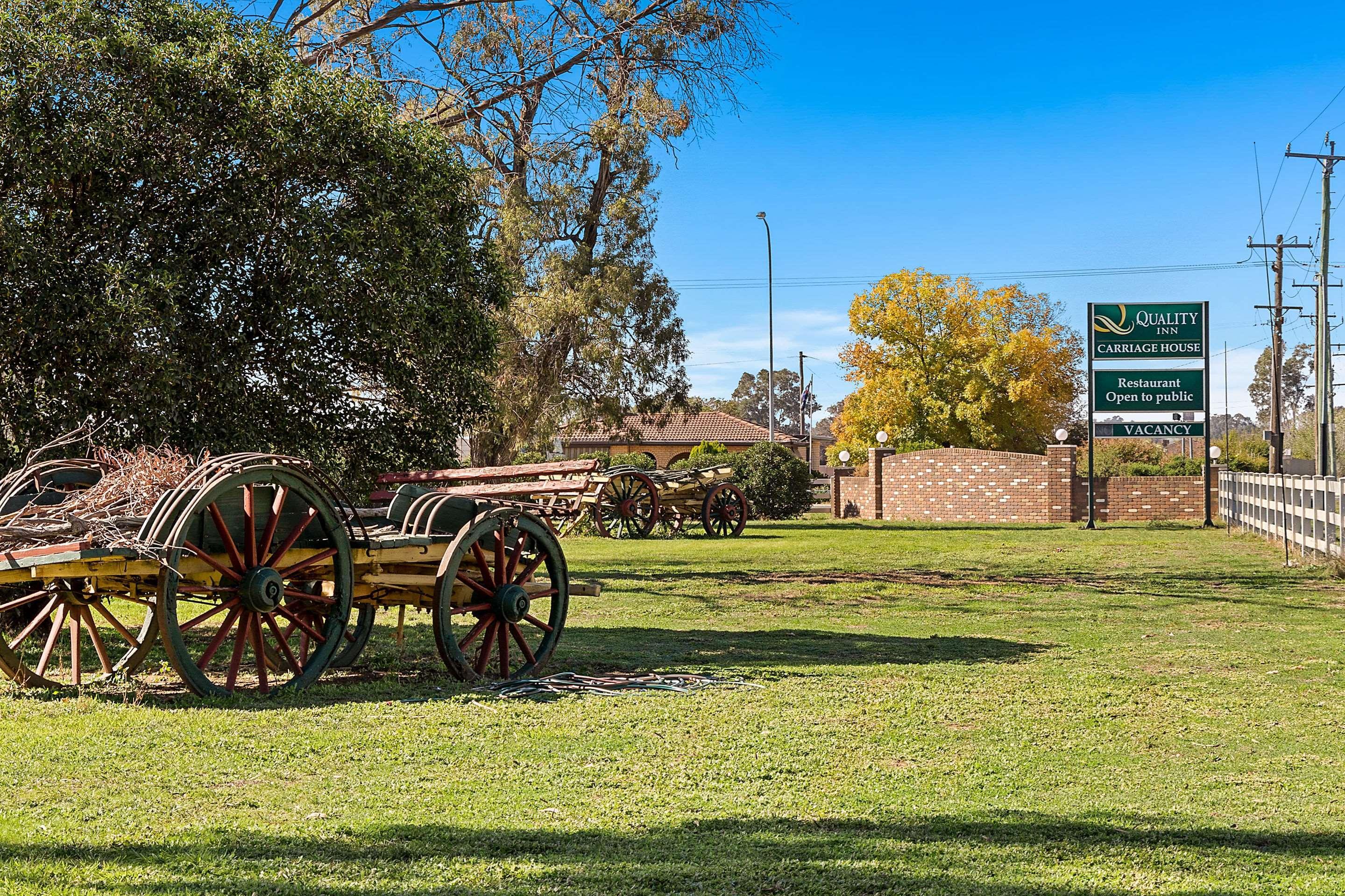 Quality Inn Carriage House Wagga Wagga Exterior photo