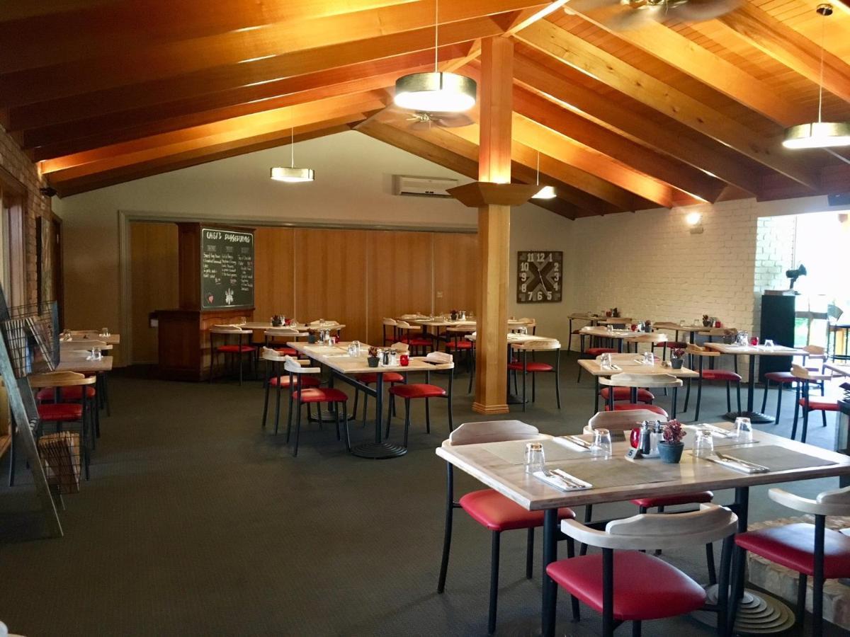 Quality Inn Carriage House Wagga Wagga Exterior photo