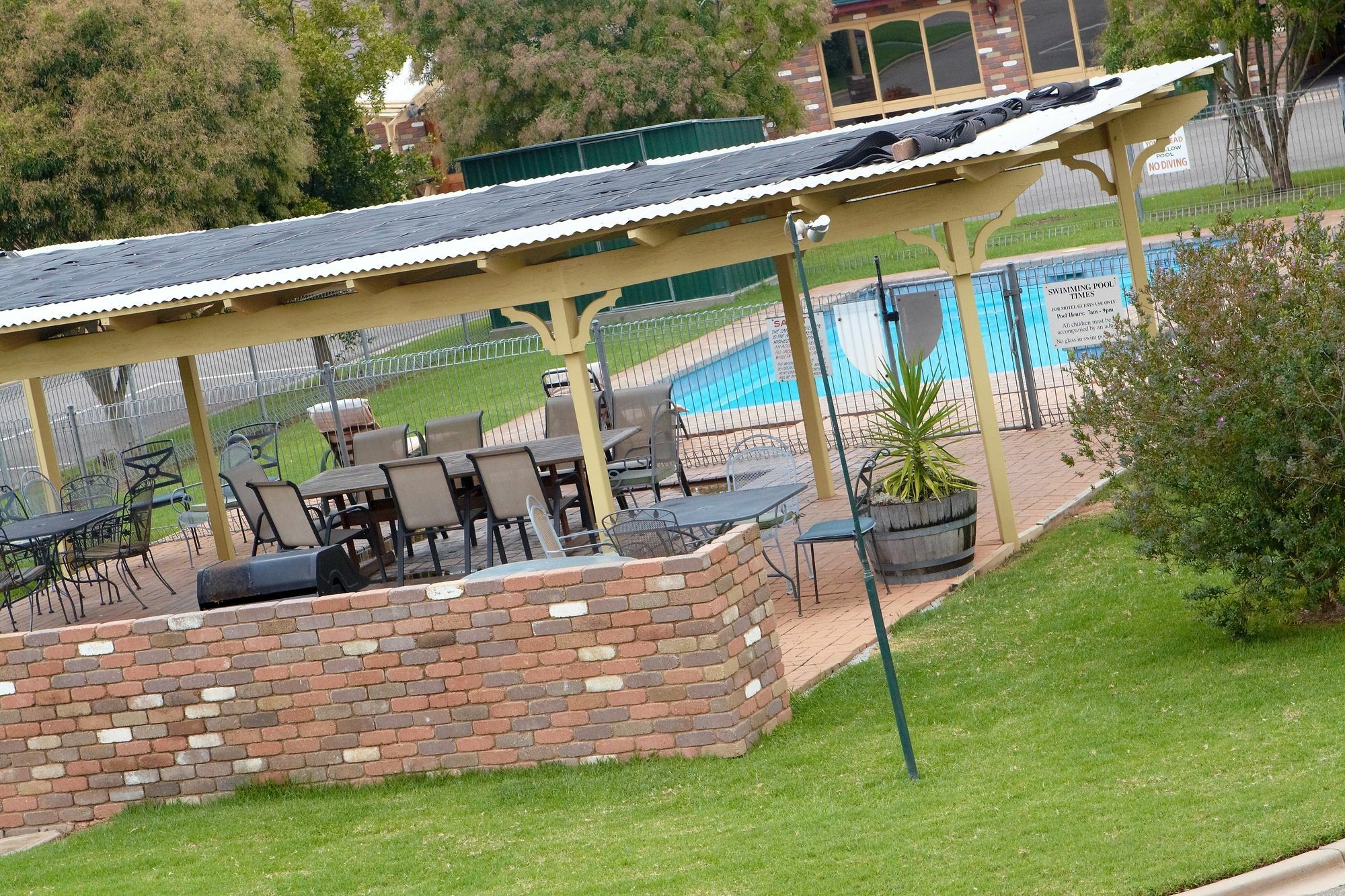 Quality Inn Carriage House Wagga Wagga Exterior photo